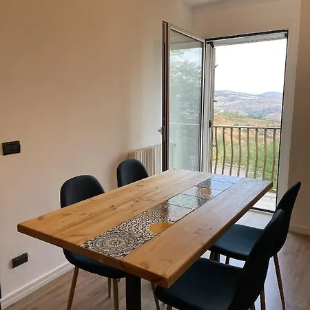 Loft Panoramico Centro شقة كالتاجيروني