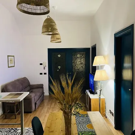 Loft Panoramico Centro كالتاجيروني